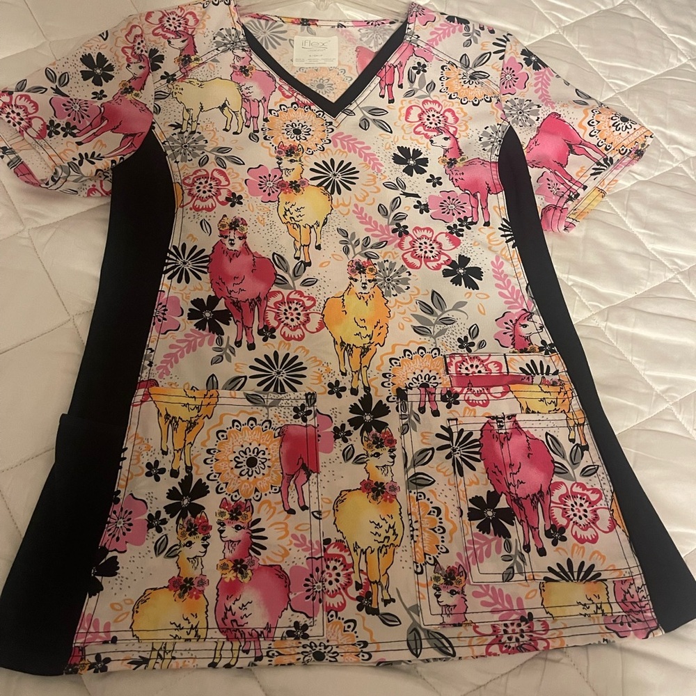 iFlex by Cherokee Scrub Top